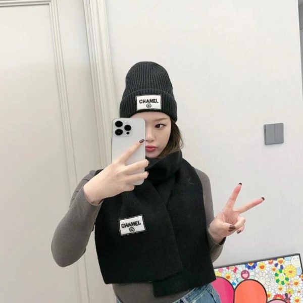 designer,replica,clothing,fake,1:1,lv,luxury,high quality Chanel new hat and scarf set