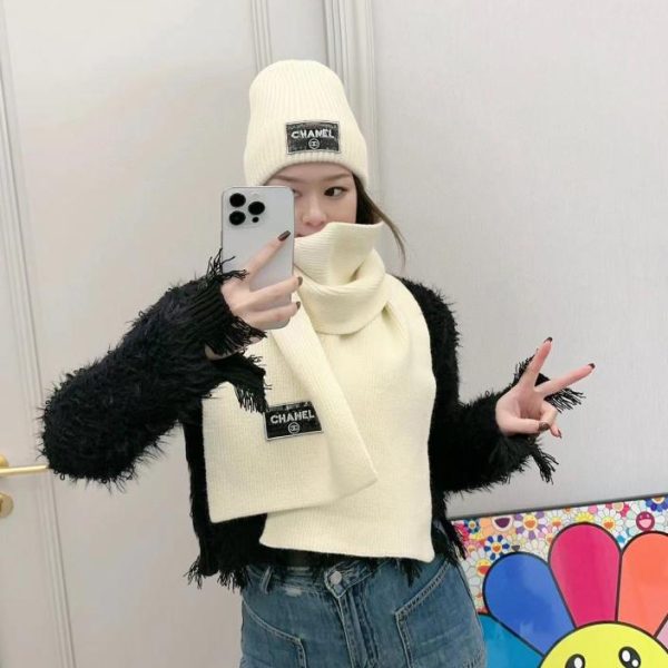 designer,replica,clothing,fake,1:1,lv,luxury,high quality Chanel new hat and scarf set