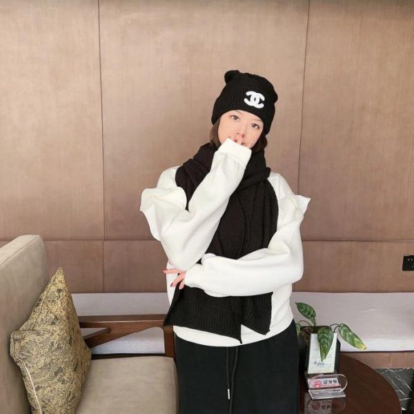 designer,replica,clothing,fake,1:1,lv,luxury,high quality Chanel new hat and scarf set