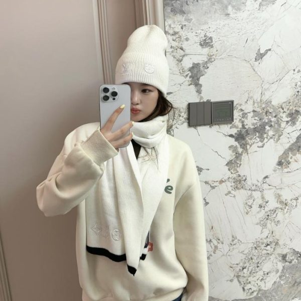 designer,replica,clothing,fake,1:1,lv,luxury,high quality Louis Vuitton hat and scarf classic set