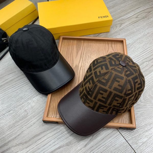 designer,replica,clothing,fake,1:1,lv,luxury,high quality Fendi leather edge splicing style latest style