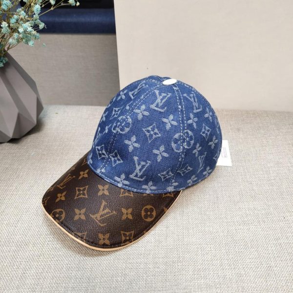 designer,replica,clothing,fake,1:1,lv,luxury,high quality Louis Vuitton presbyopic leather high version baseball cap dark blue