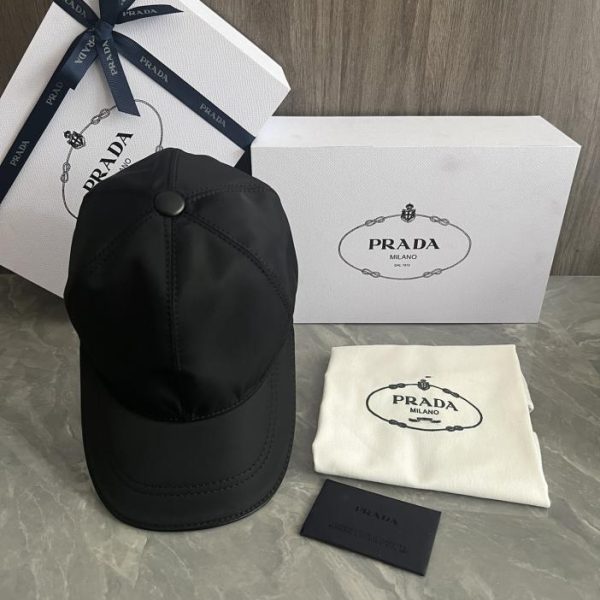 designer,replica,clothing,fake,1:1,lv,luxury,high quality Prada baseball cap nylon fabric triangular enamel micro logo on the side