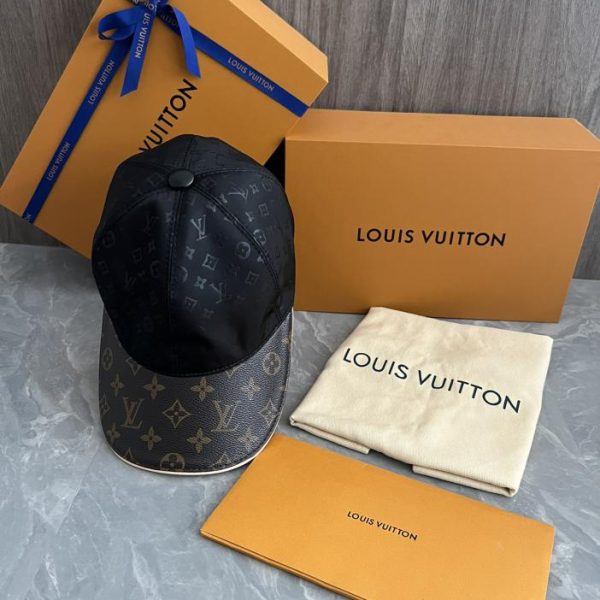 designer,replica,clothing,fake,1:1,lv,luxury,high quality Louis Vuitton new peaked cap
