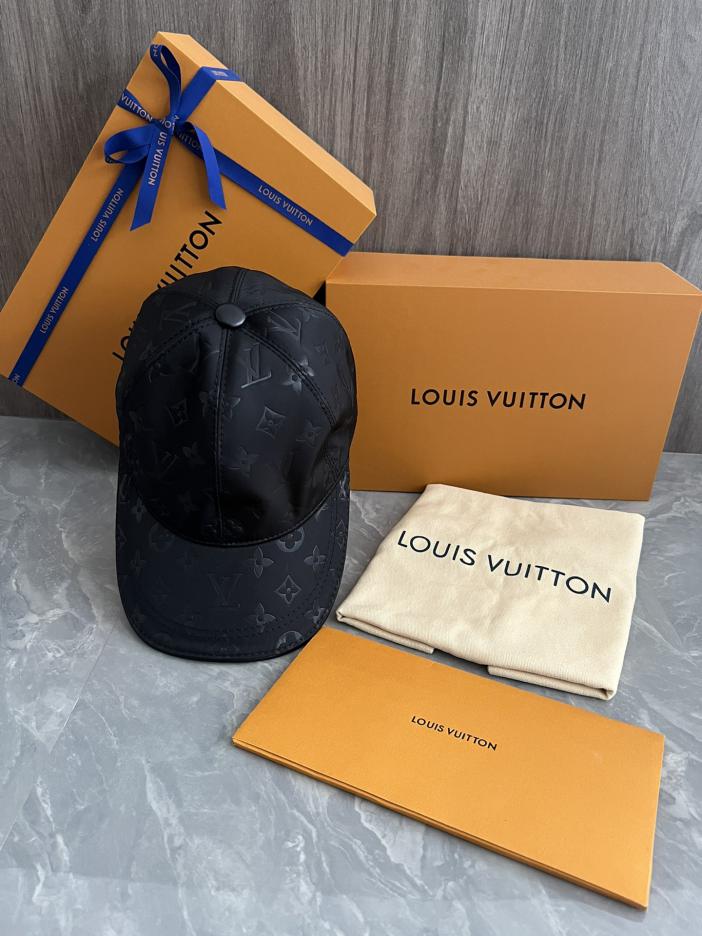 designer,replica,clothing,fake,1:1,lv,luxury,high quality Louis Vuitton classic baseball uniform Damier Infini slip hat designer,replica,clothing,fake,1:1,lv,luxury,high quality Louis Vuitton classic baseball uniform Damier Infini slip hat