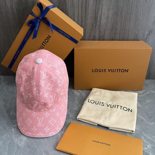 designer,replica,clothing,fake,1:1,lv,luxury,high quality Louis Vuitton classic baseball cap
