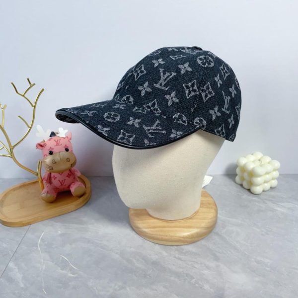 designer,replica,clothing,fake,1:1,lv,luxury,high quality Louis Vuitton large character jacquard latest style