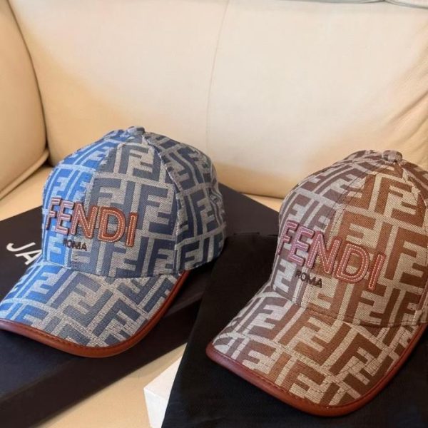 designer,replica,clothing,fake,1:1,lv,luxury,high quality Fendi’s latest old-fashioned leather-trimmed baseball cap