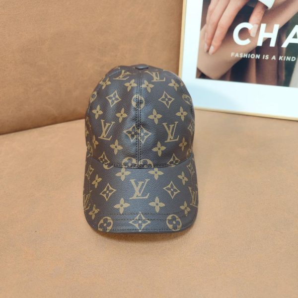designer,replica,clothing,fake,1:1,lv,luxury,high quality Louis Vuitton leather baseball cap
