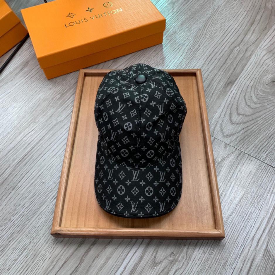 designer,replica,clothing,fake,1:1,lv,luxury,high quality Louis Vuitton gold and silver jacquard style latest style designer,replica,clothing,fake,1:1,lv,luxury,high quality Louis Vuitton gold and silver jacquard style latest style