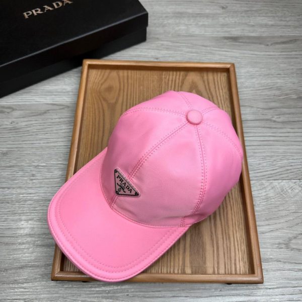 designer,replica,clothing,fake,1:1,lv,luxury,high quality The latest Prada triangle logo