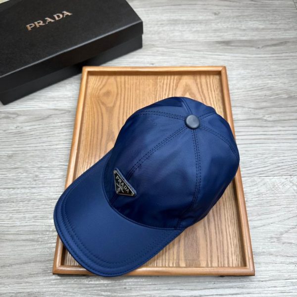 designer,replica,clothing,fake,1:1,lv,luxury,high quality The latest Prada triangle logo