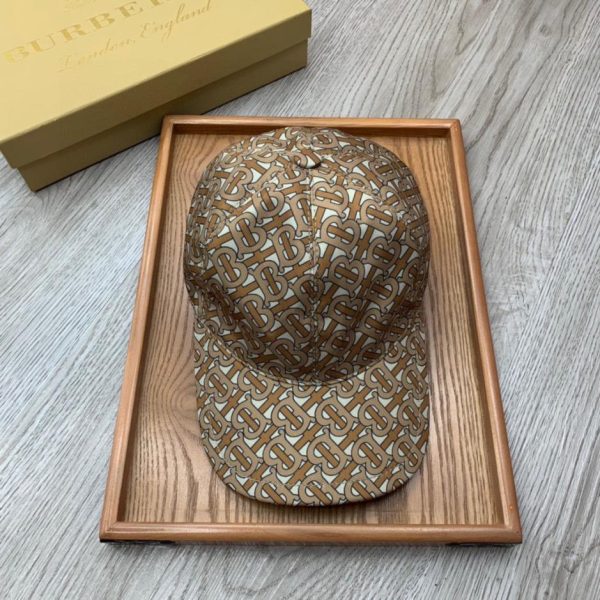designer,replica,clothing,fake,1:1,lv,luxury,high quality Burberry Tb printed hemming latest style