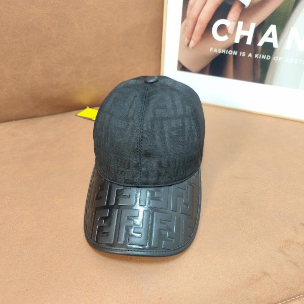 designer,replica,clothing,fake,1:1,lv,luxury,high quality Fendi leather embossed new baseball cap