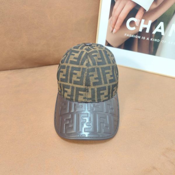 designer,replica,clothing,fake,1:1,lv,luxury,high quality Fendi leather embossed new baseball cap