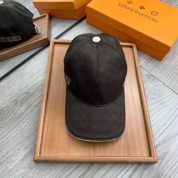 designer,replica,clothing,fake,1:1,lv,luxury,high quality The latest style of Louis Vuitton webbing