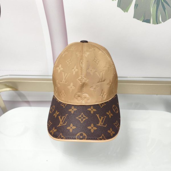 designer,replica,clothing,fake,1:1,lv,luxury,high quality Louis Vuitton large letter patchwork leather baseball cap