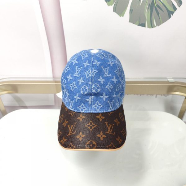 designer,replica,clothing,fake,1:1,lv,luxury,high quality Louis Vuitton light blue floral leather baseball cap