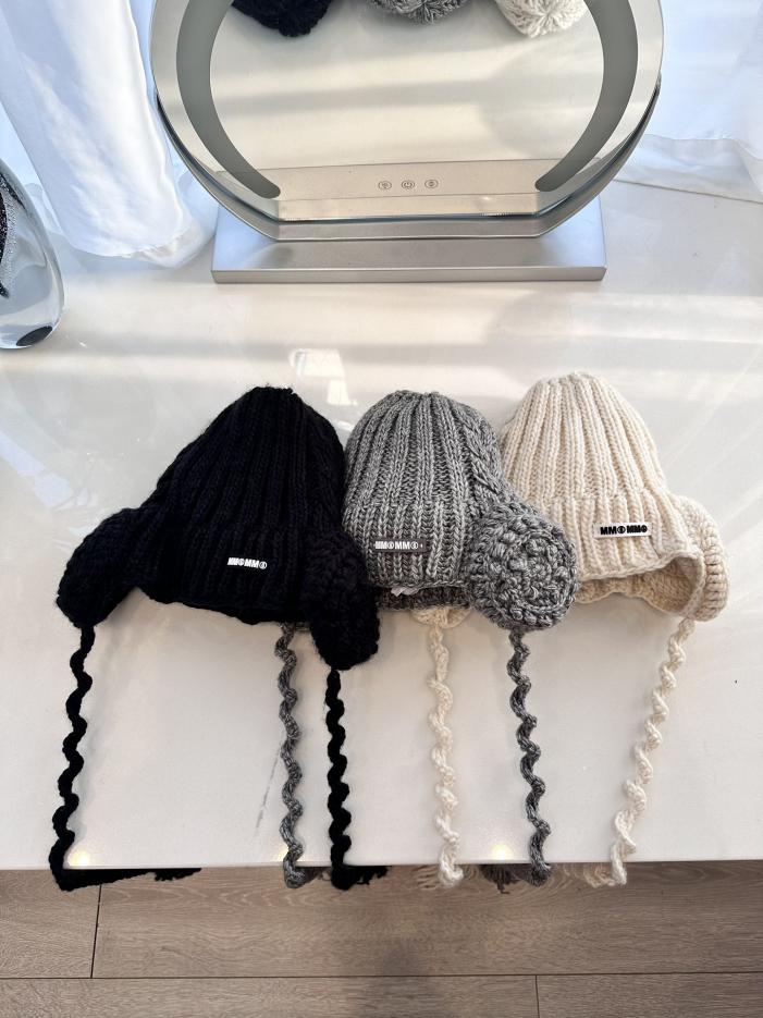 designer,replica,clothing,fake,1:1,lv,luxury,high quality Margiela mm6 new autumn and winter ear protection knitted hat designer,replica,clothing,fake,1:1,lv,luxury,high quality Margiela mm6 new autumn and winter ear protection knitted hat