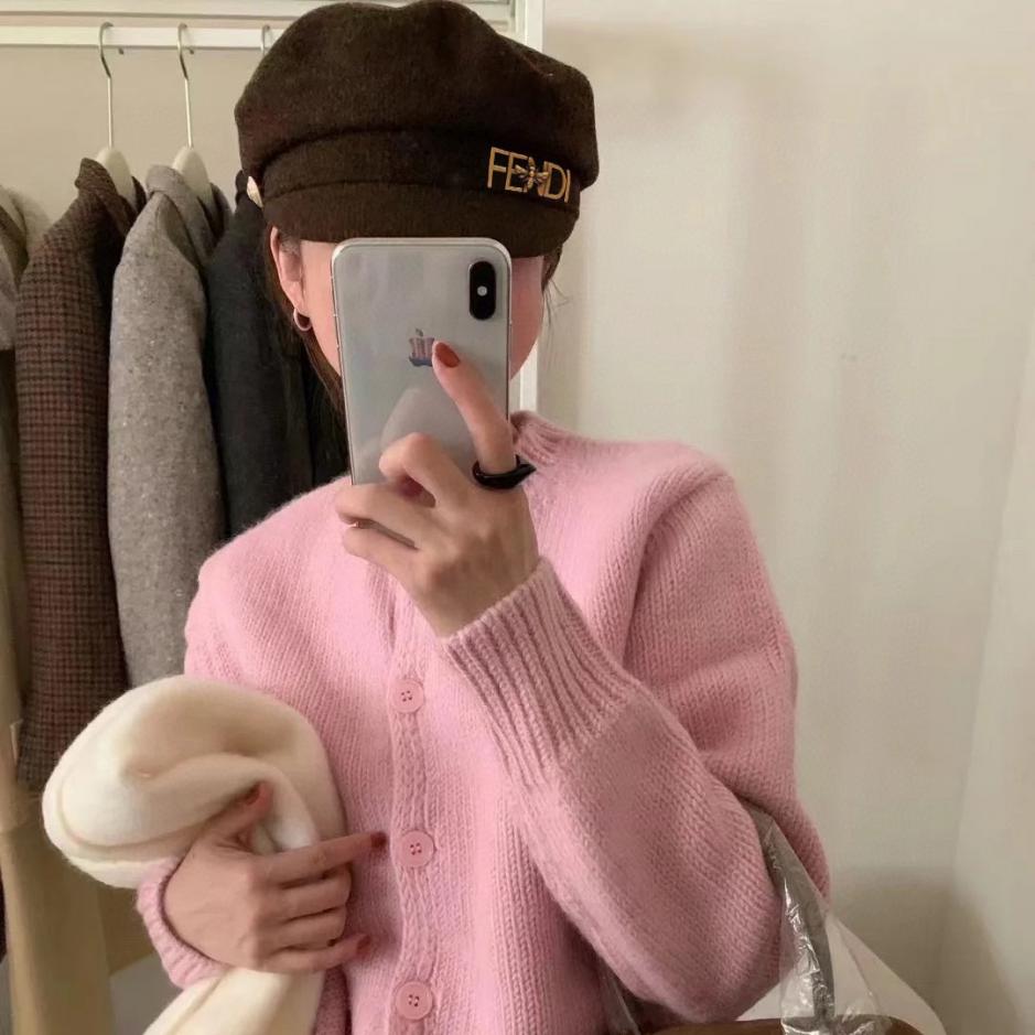 designer,replica,clothing,fake,1:1,lv,luxury,high quality Fendi new autumn and winter cashmere military cap newsboy hat designer,replica,clothing,fake,1:1,lv,luxury,high quality Fendi new autumn and winter cashmere military cap newsboy hat
