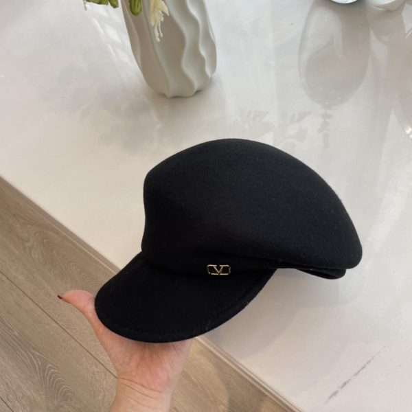 designer,replica,clothing,fake,1:1,lv,luxury,high quality VALENTLNO new irregular knight hat 100% wool