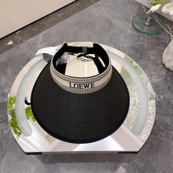 designer,replica,clothing,fake,1:1,lv,luxury,high quality Loewe’s new summer straw double-layer sunscreen hollow top hat