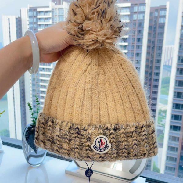 designer,replica,clothing,fake,1:1,lv,luxury,high quality Moncler autumn and winter new mixed color ball knitted hat