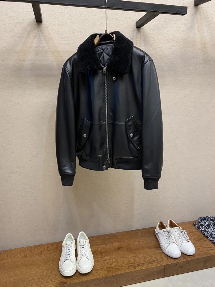 designer,replica,clothing,fake,1:1,lv,luxury,high quality TF wool collar leather jacket designer,replica,clothing,fake,1:1,lv,luxury,high quality TF wool collar leather jacket