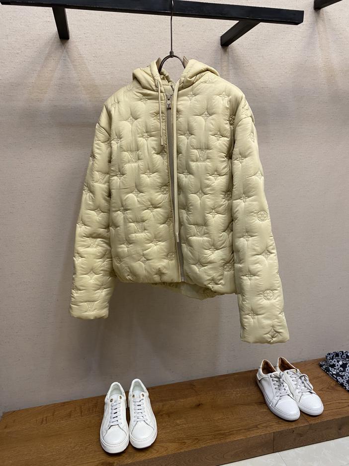 designer,replica,clothing,fake,1:1,lv,luxury,high quality LV embroidered cotton jacket designer,replica,clothing,fake,1:1,lv,luxury,high quality LV embroidered cotton jacket