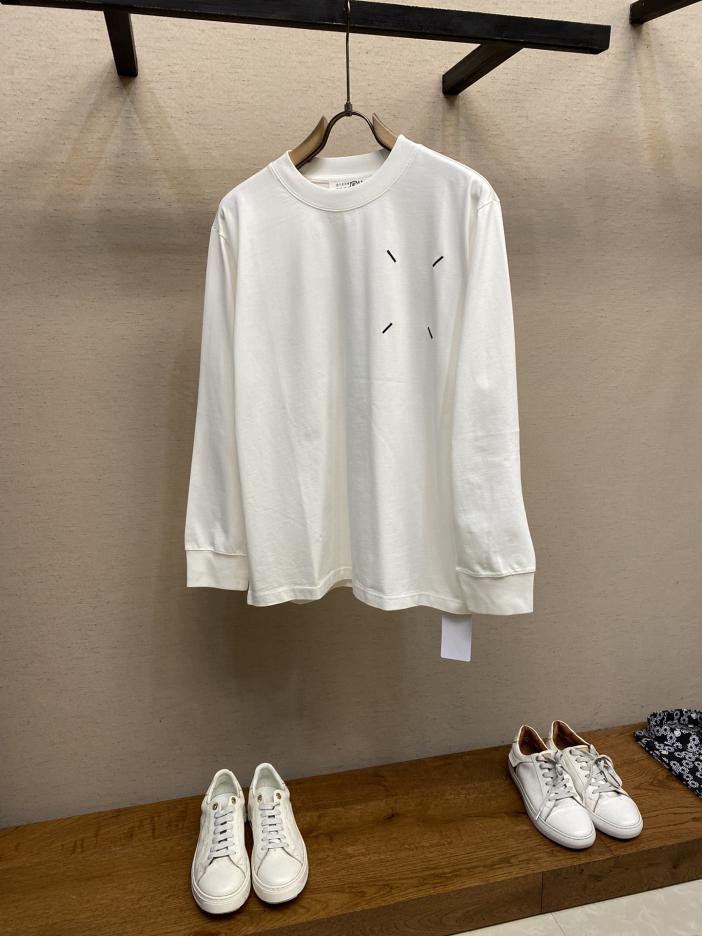 designer,replica,clothing,fake,1:1,lv,luxury,high quality Maison Margiela classic embroidered printed long-sleeved T-shirt designer,replica,clothing,fake,1:1,lv,luxury,high quality Maison Margiela classic embroidered printed long-sleeved T-shirt