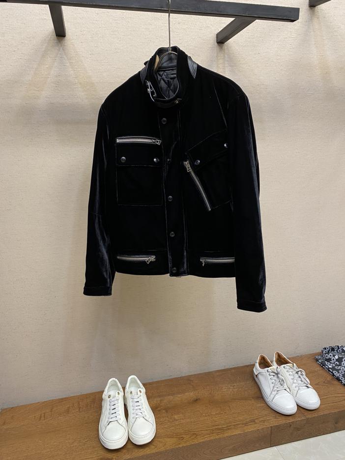 designer,replica,clothing,fake,1:1,lv,luxury,high quality TF 2024 new leather jacket designer,replica,clothing,fake,1:1,lv,luxury,high quality TF 2024 new leather jacket