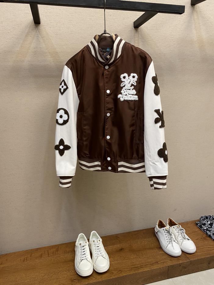 designer,replica,clothing,fake,1:1,lv,luxury,high quality LV 2024ss baseball uniform leather jacket designer,replica,clothing,fake,1:1,lv,luxury,high quality LV 2024ss baseball uniform leather jacket