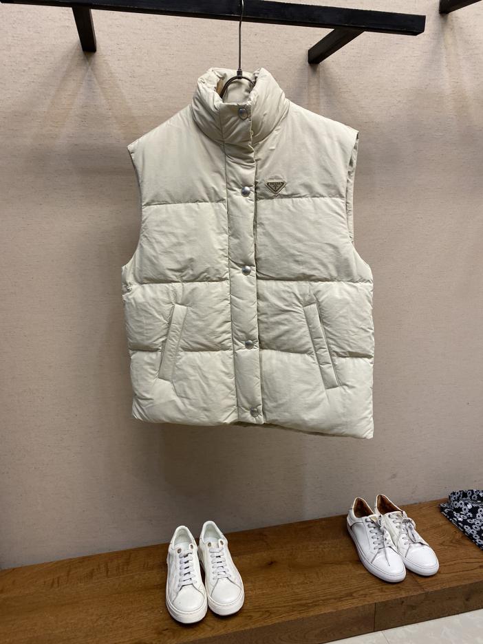 designer,replica,clothing,fake,1:1,lv,luxury,high quality Prada high collar vest designer,replica,clothing,fake,1:1,lv,luxury,high quality Prada high collar vest