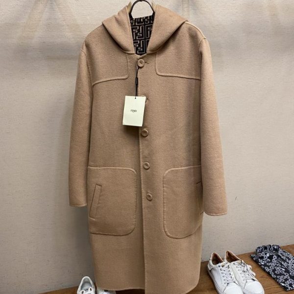 designer,replica,clothing,fake,1:1,lv,luxury,high quality Fendi hooded reversible coat finally