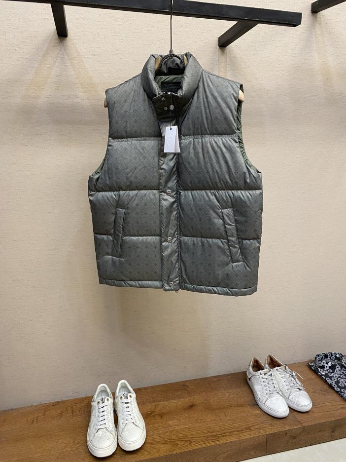 designer,replica,clothing,fake,1:1,lv,luxury,high quality Cheome Heaet Classic Cross Down Vest designer,replica,clothing,fake,1:1,lv,luxury,high quality Cheome Heaet Classic Cross Down Vest