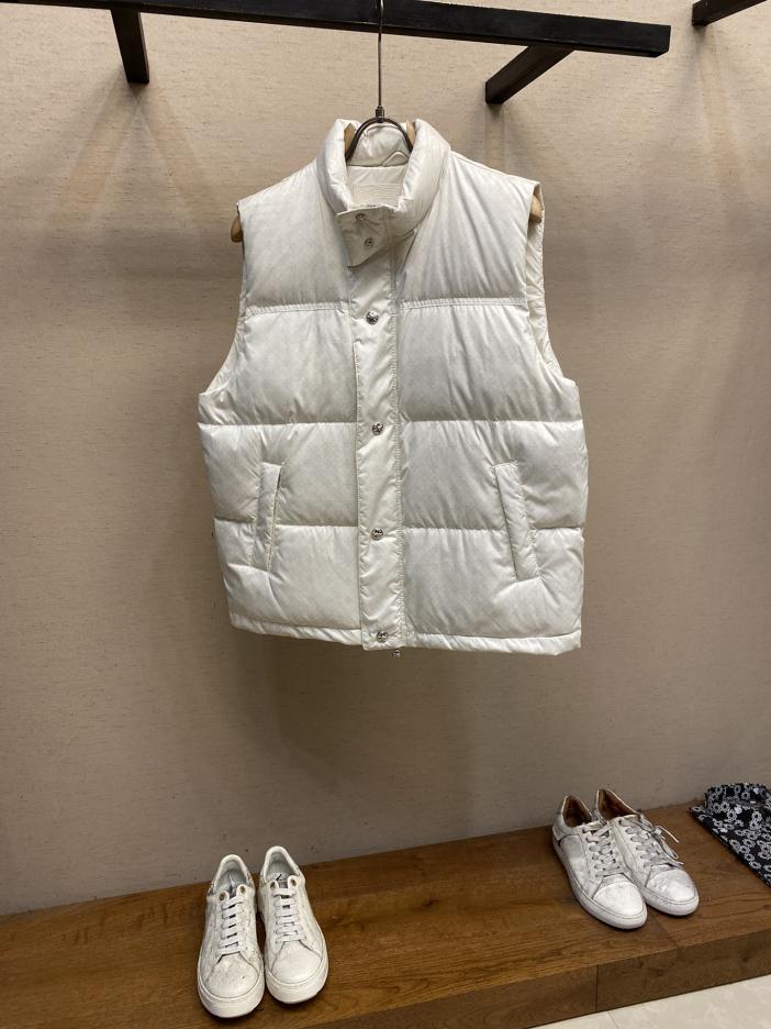 designer,replica,clothing,fake,1:1,lv,luxury,high quality Cheome Heaet Classic Cross Down Vest designer,replica,clothing,fake,1:1,lv,luxury,high quality Cheome Heaet Classic Cross Down Vest
