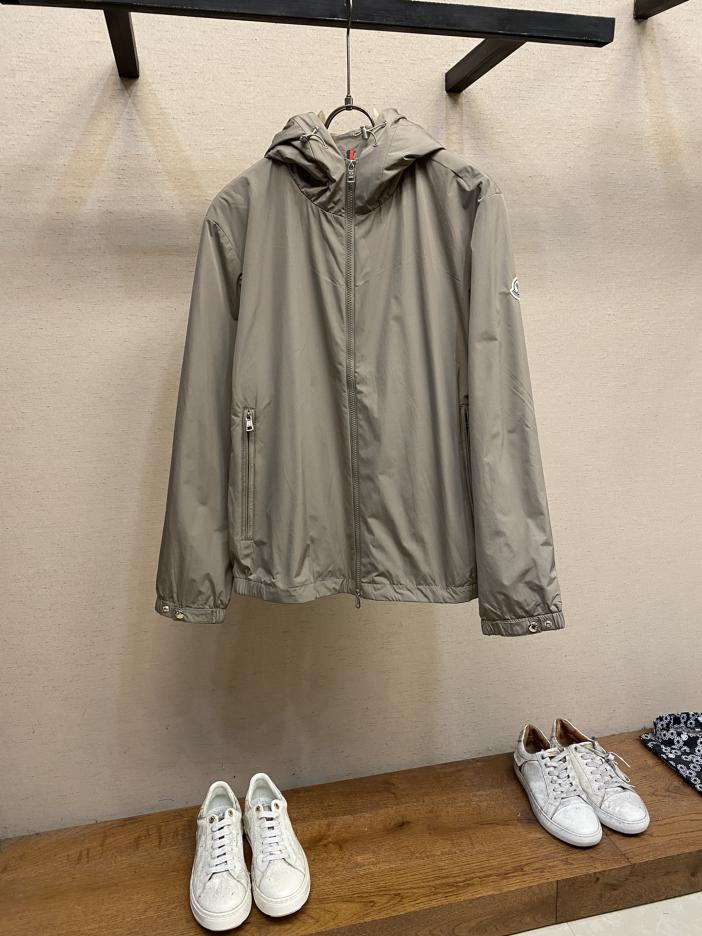 designer,replica,clothing,fake,1:1,lv,luxury,high quality Moncler new coat, windbreaker jacket, same style for men and women designer,replica,clothing,fake,1:1,lv,luxury,high quality Moncler new coat, windbreaker jacket, same style for men and women