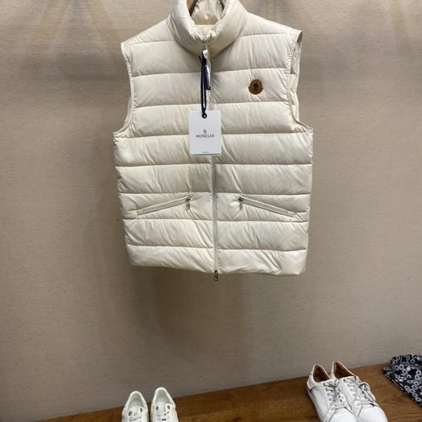designer,replica,clothing,fake,1:1,lv,luxury,high quality Moncler’s new fashionable Treompan down vest for couples