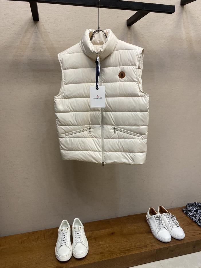 designer,replica,clothing,fake,1:1,lv,luxury,high quality Moncler’s new fashionable Treompan down vest for couples designer,replica,clothing,fake,1:1,lv,luxury,high quality Moncler’s new fashionable Treompan down vest for couples
