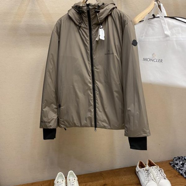 designer,replica,clothing,fake,1:1,lv,luxury,high quality Moncler hooded down jacket