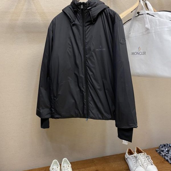 designer,replica,clothing,fake,1:1,lv,luxury,high quality Moncler hooded down jacket