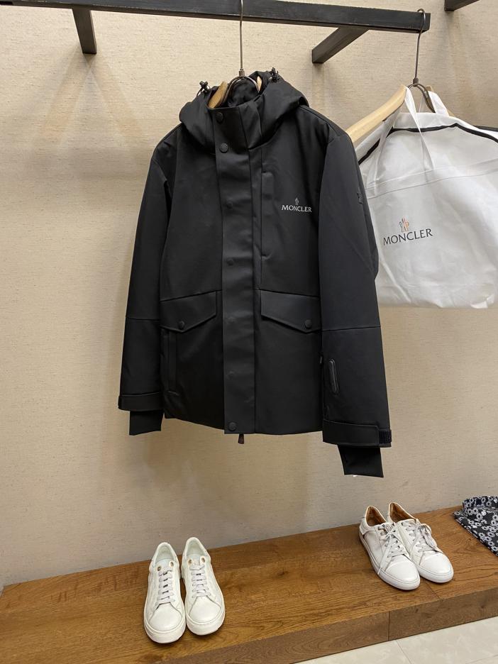 designer,replica,clothing,fake,1:1,lv,luxury,high quality Moncler recco outdoor down jacket designer,replica,clothing,fake,1:1,lv,luxury,high quality Moncler recco outdoor down jacket