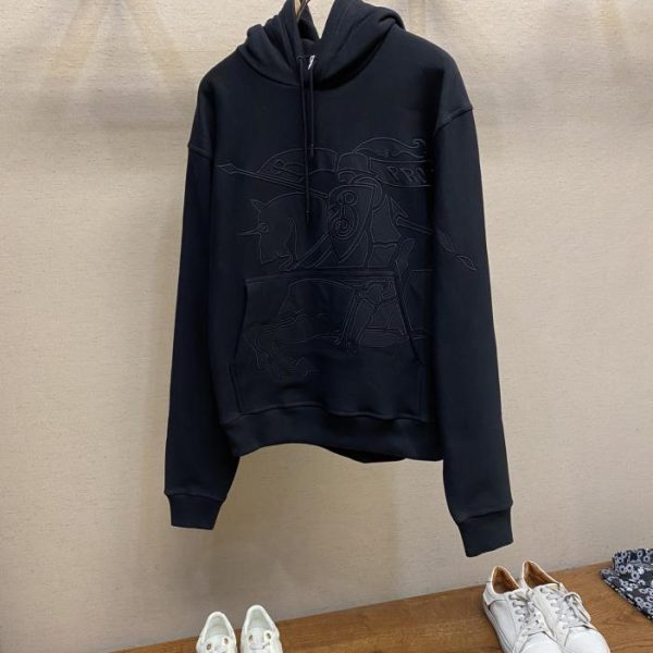 designer,replica,clothing,fake,1:1,lv,luxury,high quality Burberry new black horse embroidered hooded sweatshirt