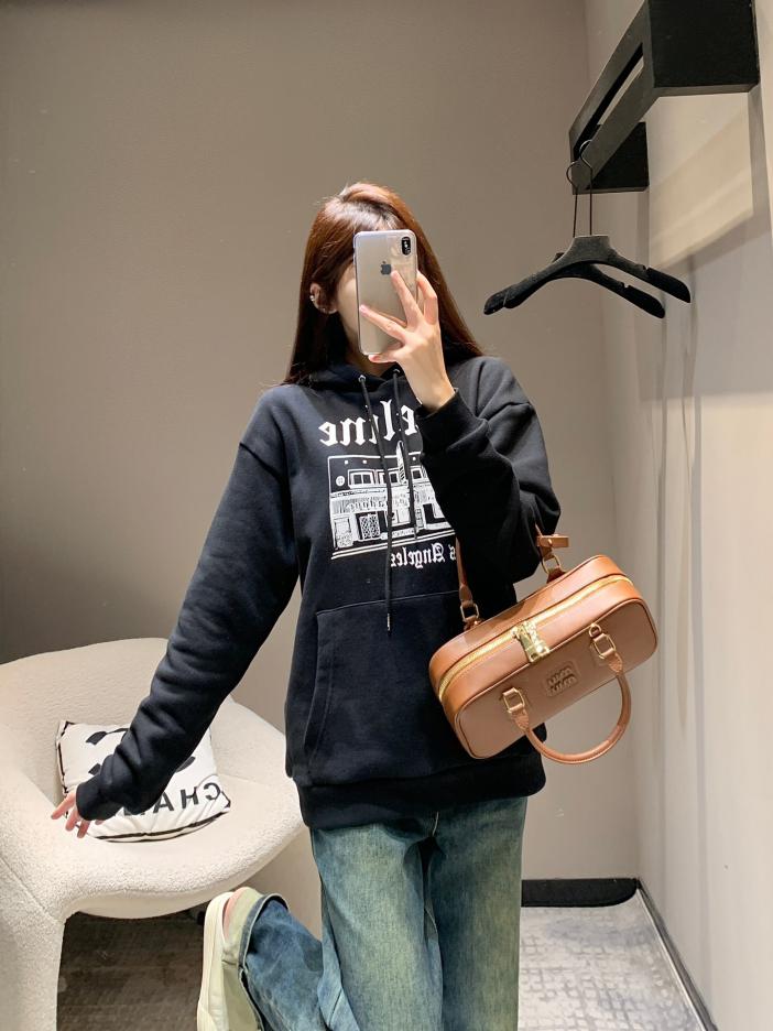 designer,replica,clothing,fake,1:1,lv,luxury,high quality Celine 2 new hooded sweatshirt designer,replica,clothing,fake,1:1,lv,luxury,high quality Celine 2 new hooded sweatshirt