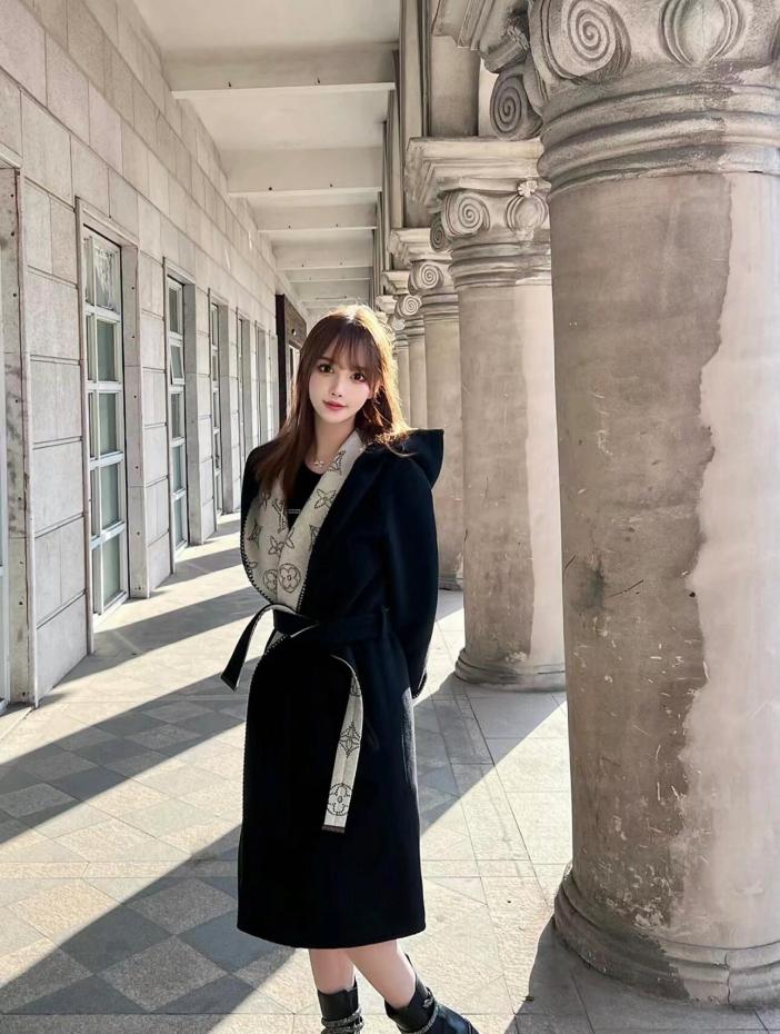 designer,replica,clothing,fake,1:1,lv,luxury,high quality LV new reversible long coat designer,replica,clothing,fake,1:1,lv,luxury,high quality LV new reversible long coat