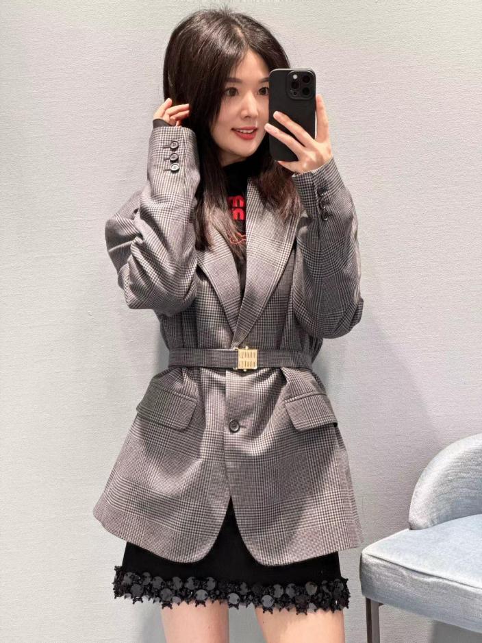 designer,replica,clothing,fake,1:1,lv,luxury,high quality MiuMiu new blazer designer,replica,clothing,fake,1:1,lv,luxury,high quality MiuMiu new blazer