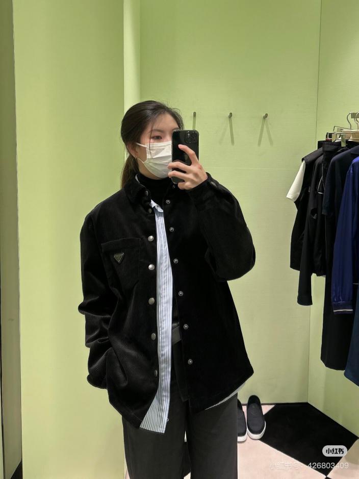 designer,replica,clothing,fake,1:1,lv,luxury,high quality Prada new corduroy lapel shirt jacket designer,replica,clothing,fake,1:1,lv,luxury,high quality Prada new corduroy lapel shirt jacket