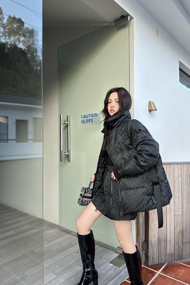 designer,replica,clothing,fake,1:1,lv,luxury,high quality Dior down jacket designer,replica,clothing,fake,1:1,lv,luxury,high quality Dior down jacket