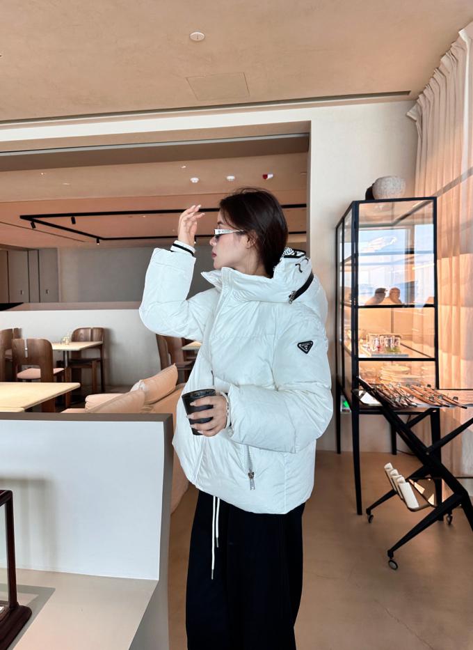 designer,replica,clothing,fake,1:1,lv,luxury,high quality Prada new short down jacket designer,replica,clothing,fake,1:1,lv,luxury,high quality Prada new short down jacket