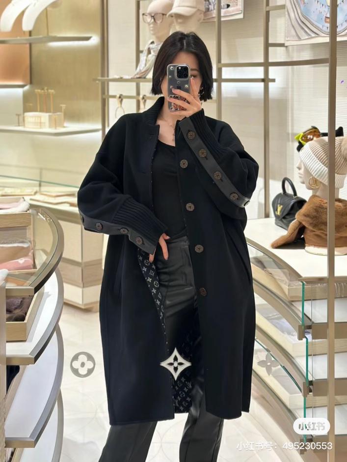 designer,replica,clothing,fake,1:1,lv,luxury,high quality LV cashmere coat designer,replica,clothing,fake,1:1,lv,luxury,high quality LV cashmere coat